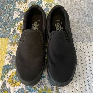 ⚫️ NWOT Vans black on black mens slip-on, 8.5 ⚫️